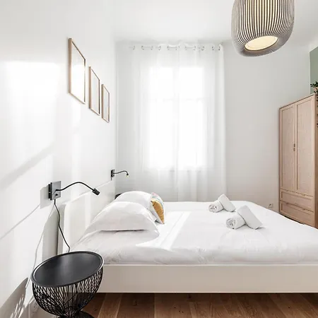 Apartament Lovely 2 Bdr Harbor Nicea