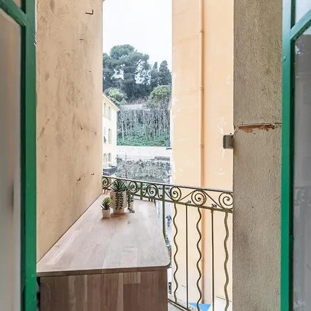 Lovely 2 Bdr Harbor Apartament Nicea